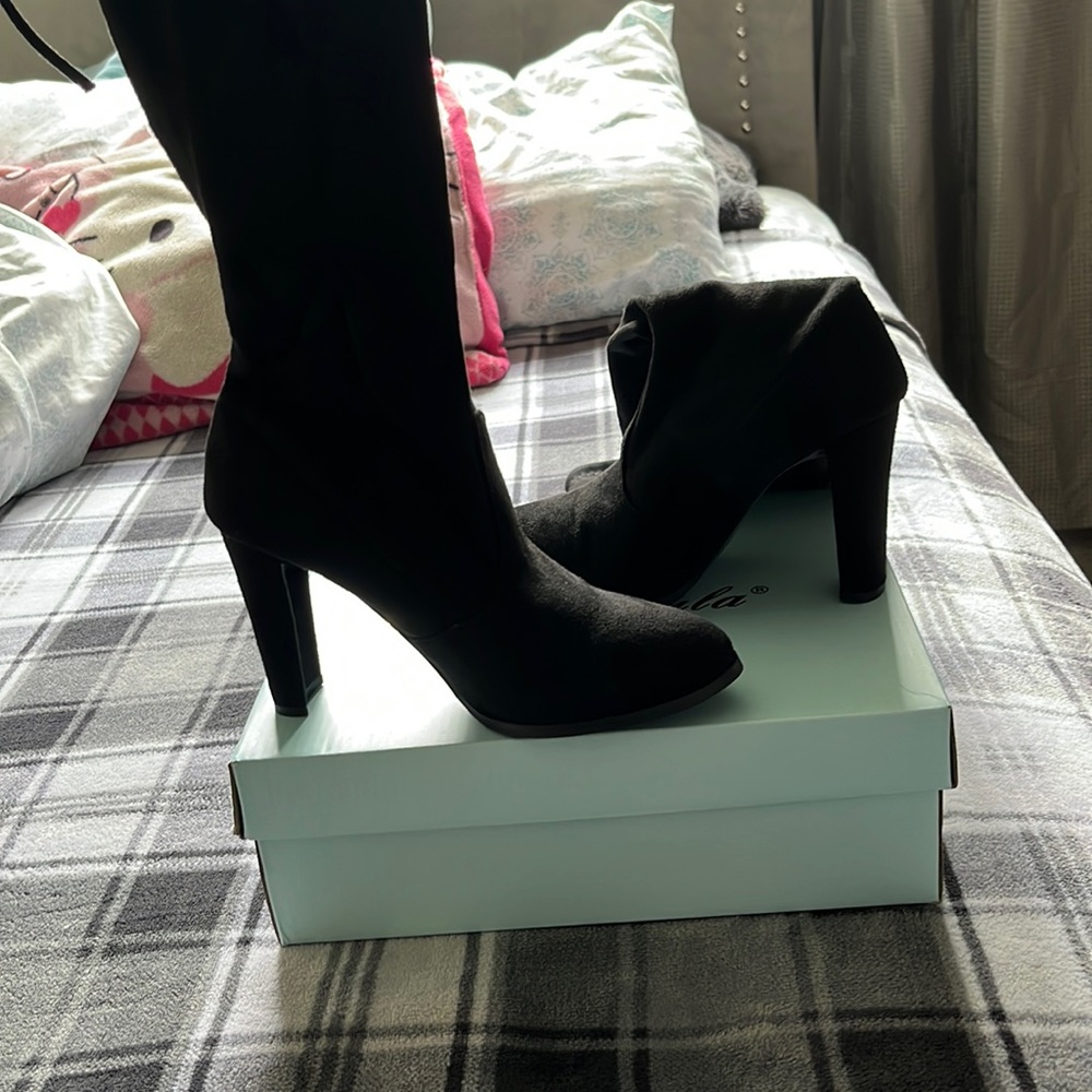 High knee boots